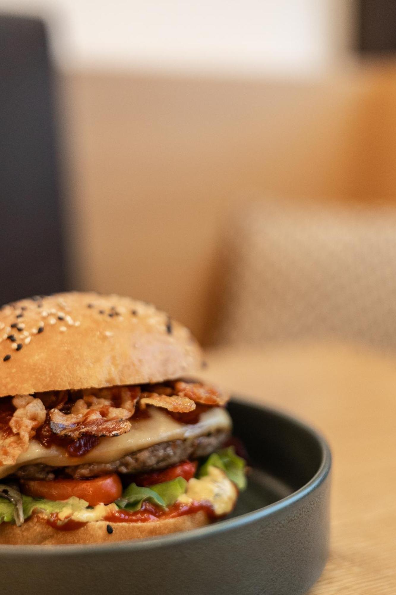 Feichter Hotel & Bistro 볼차노 외부 사진